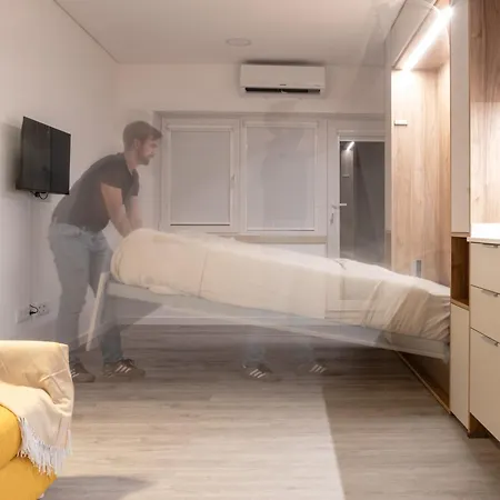 Color Avenida T0 Apartamento