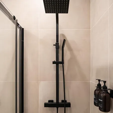 Color Avenida T0 Apartamento